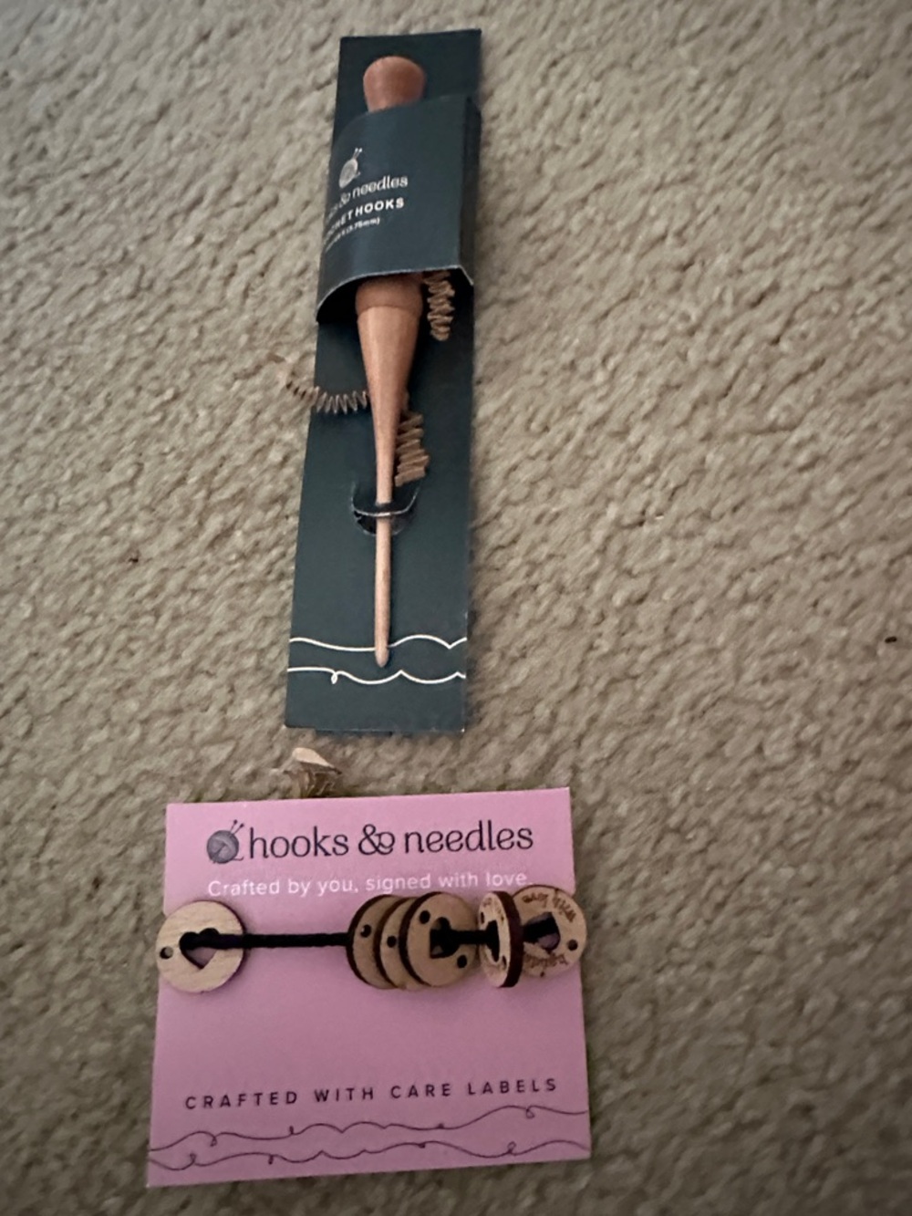 Hooks & Needles Mauve Crochet Kit - Yarn & Wooden Hooks - Picture 4 of 6